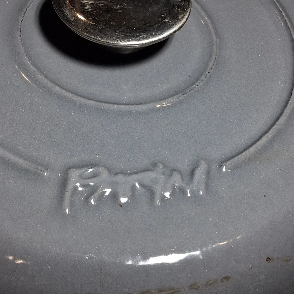 Parini Grey Enameled Cast Iron Round Braiser Casserole Dish with Lid